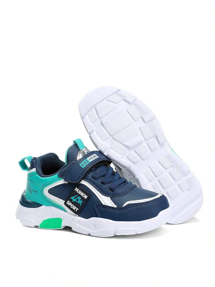 niebieskie buty sportowe
