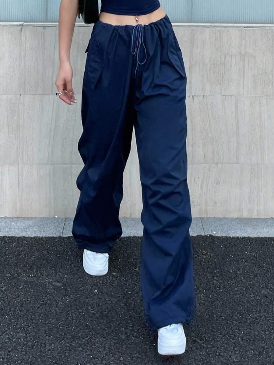 granatowe spodnie casual 