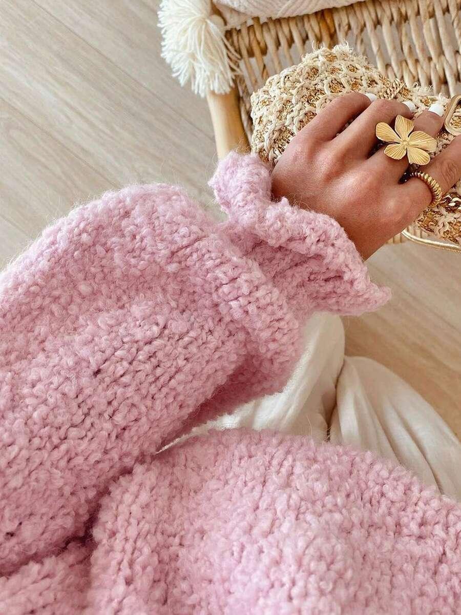 różowy sweter półgolf