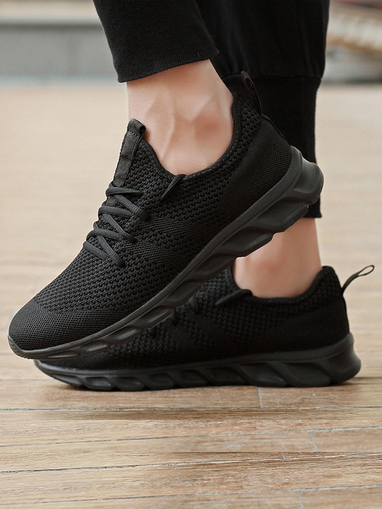 CZARNE SZNUROWANE BUTY SPORTOWE