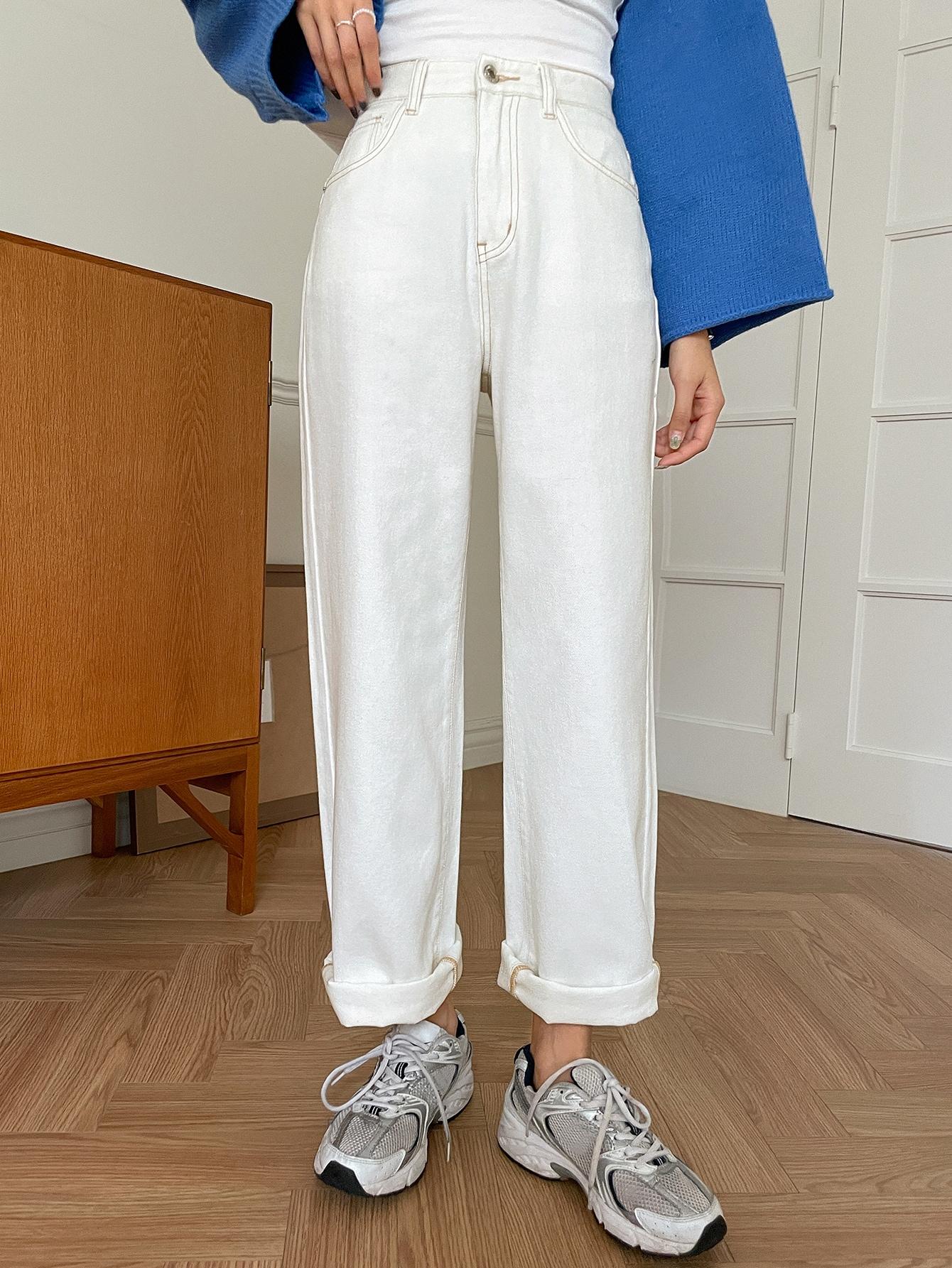 białe spodnie jeans 