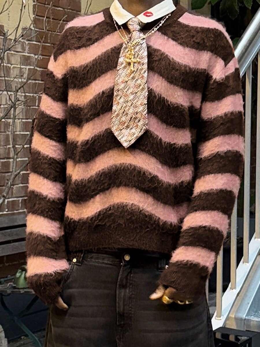 dzianinowy sweter wzór paski 