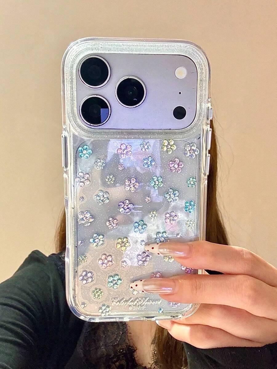 etui na telefon iphone 15 zdobienie