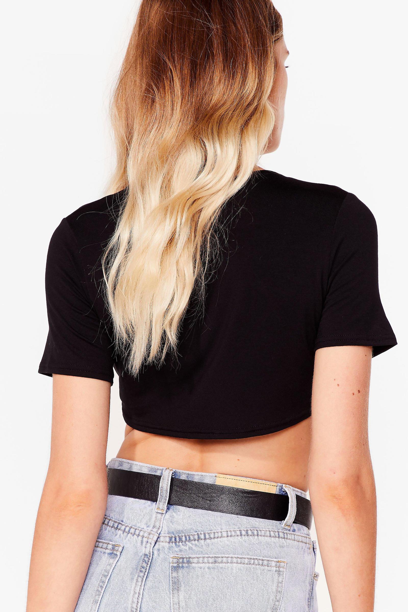 czarny crop top basic