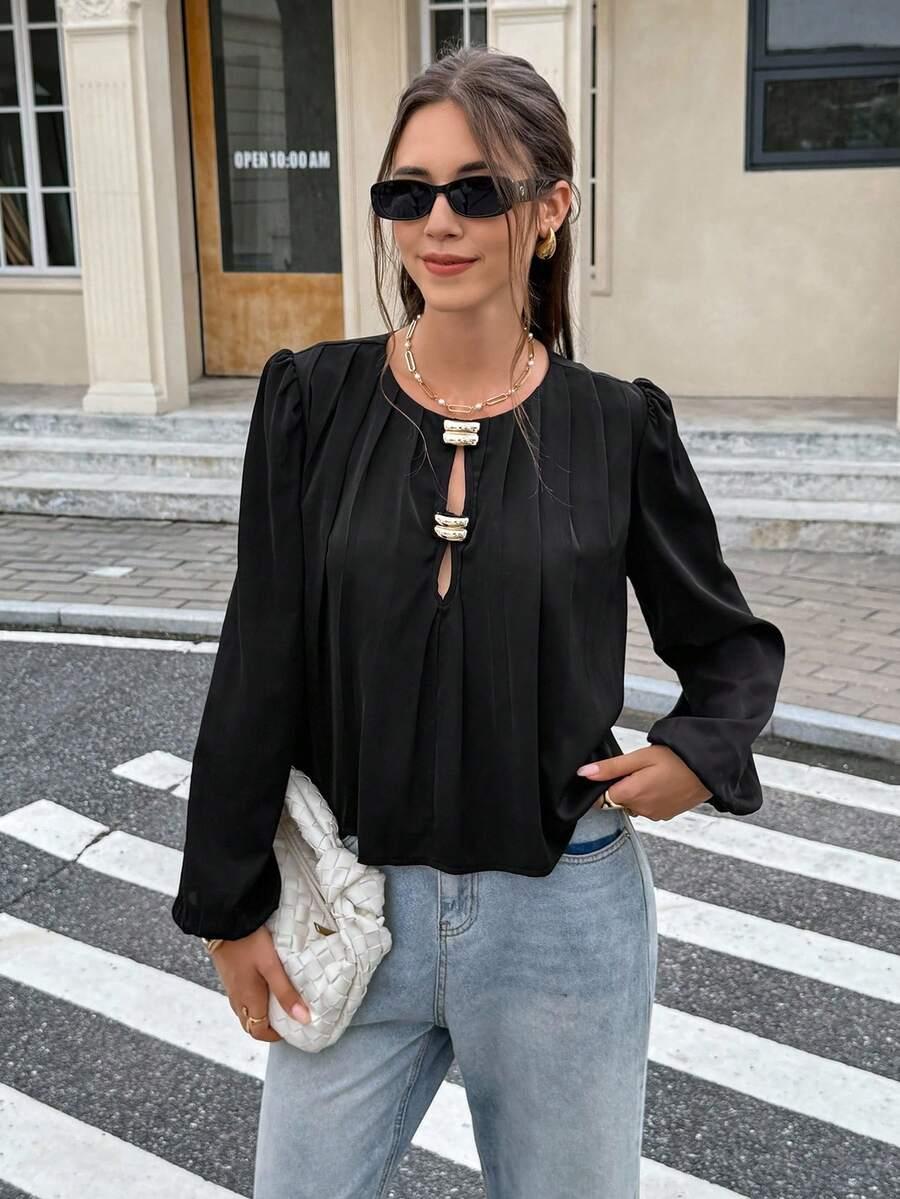 CZARNA BLUZKA ZDOBIENIE 