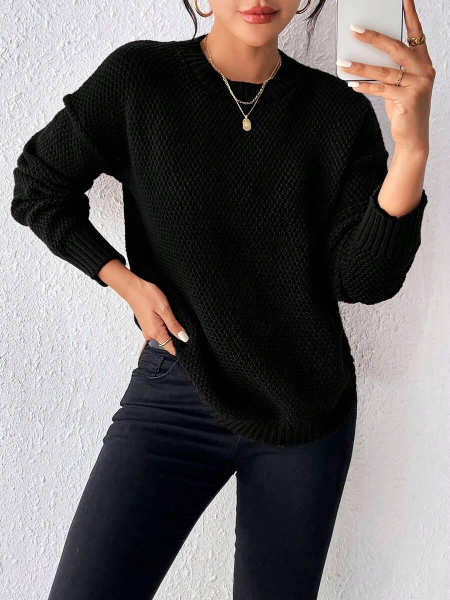 czarny sweter struktura