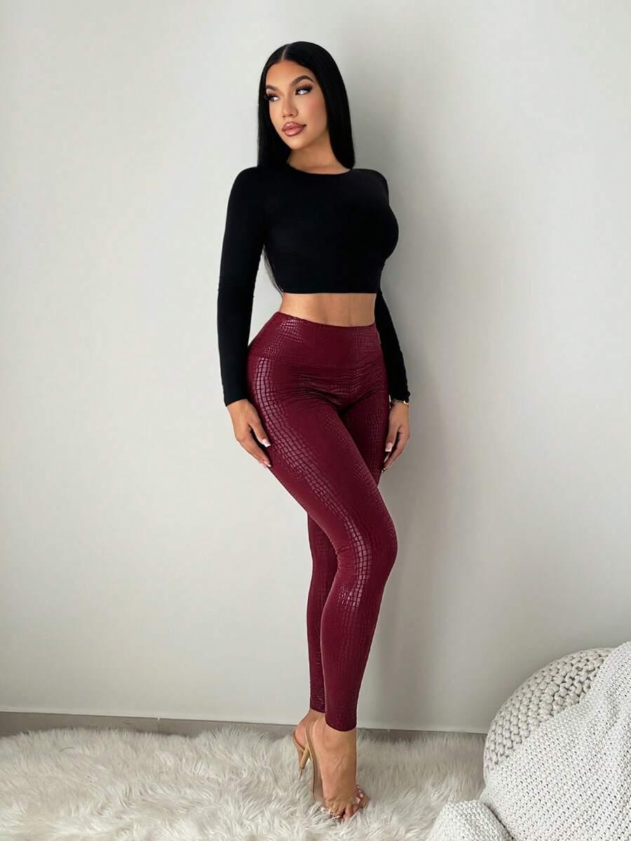 czerwone legginsy imitacja skóry