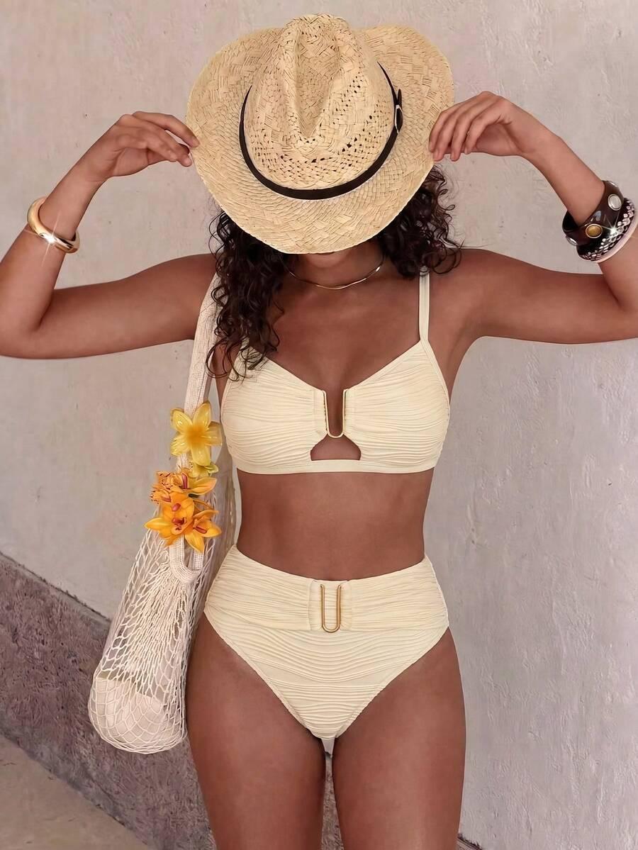 beżowa góra od bikini
