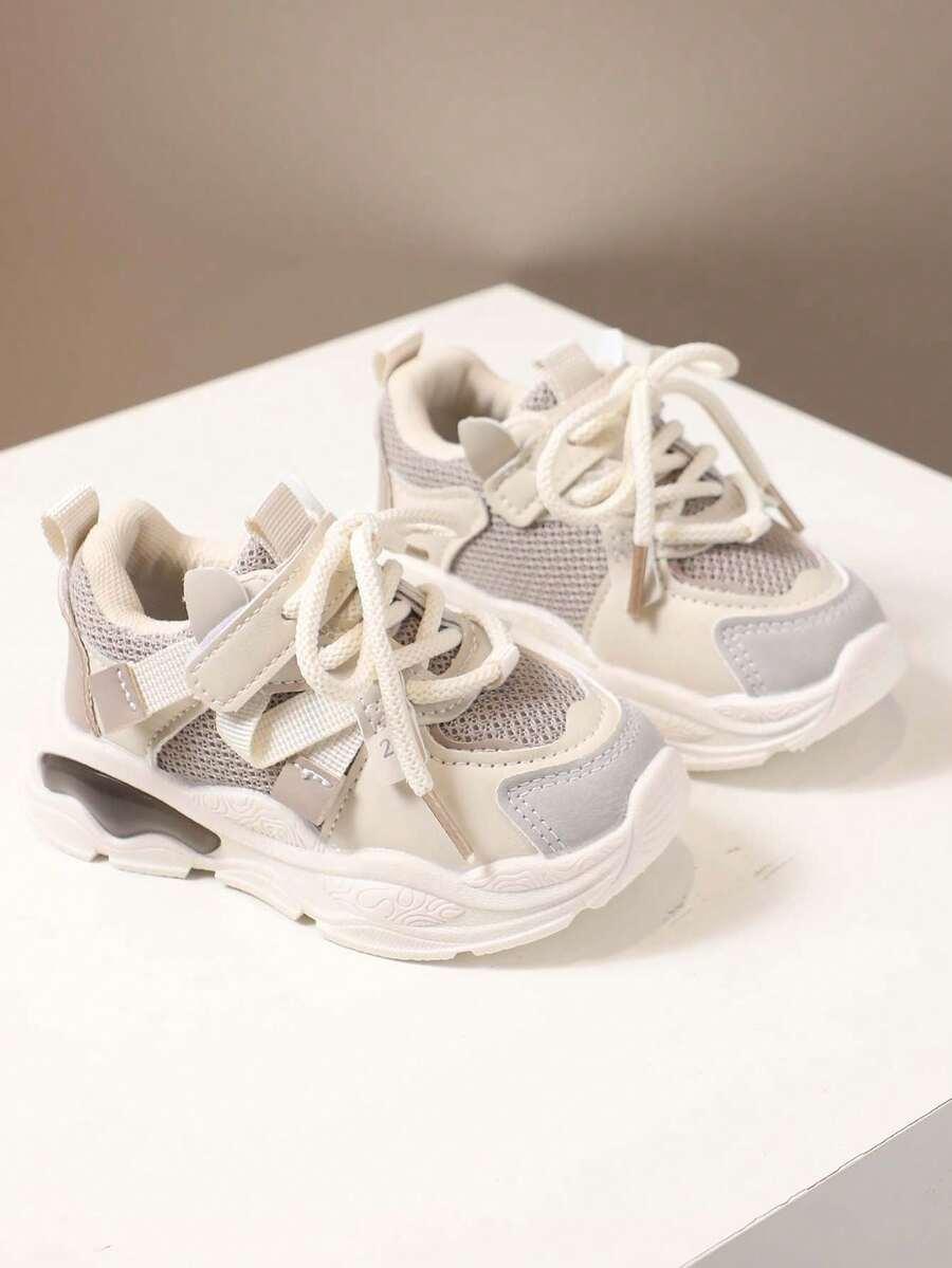 beżowe buty sportowe