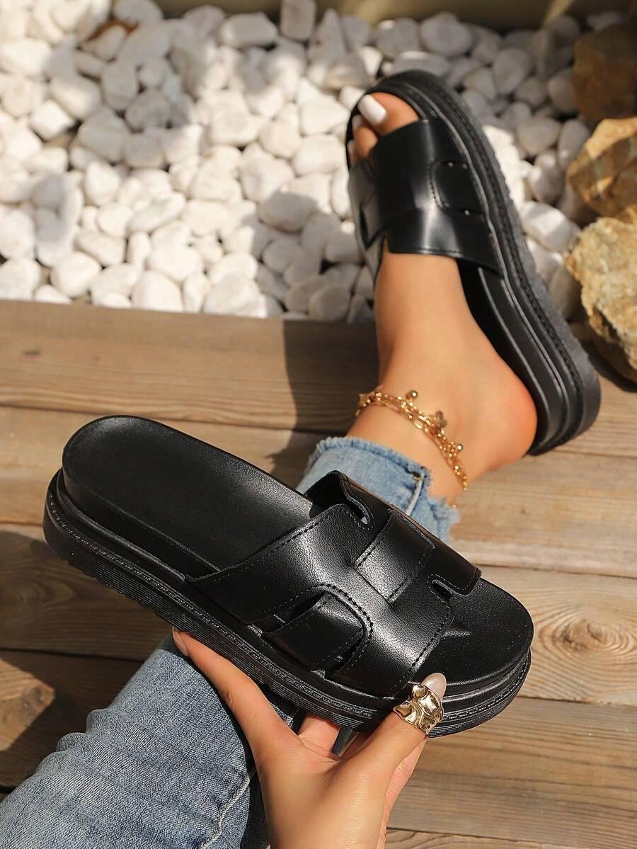 czarne klapki casual