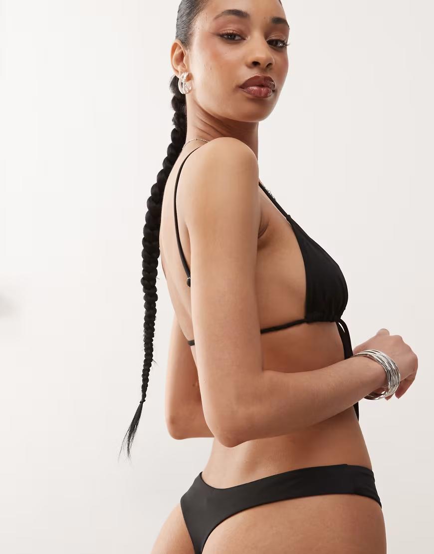 CZARNY DÓŁ OD BIKINI