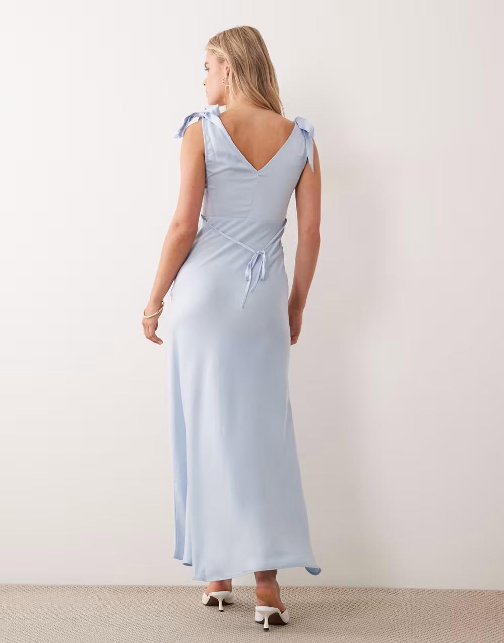 NIEBIESKA MAXI SUKIENKA V-NECK
