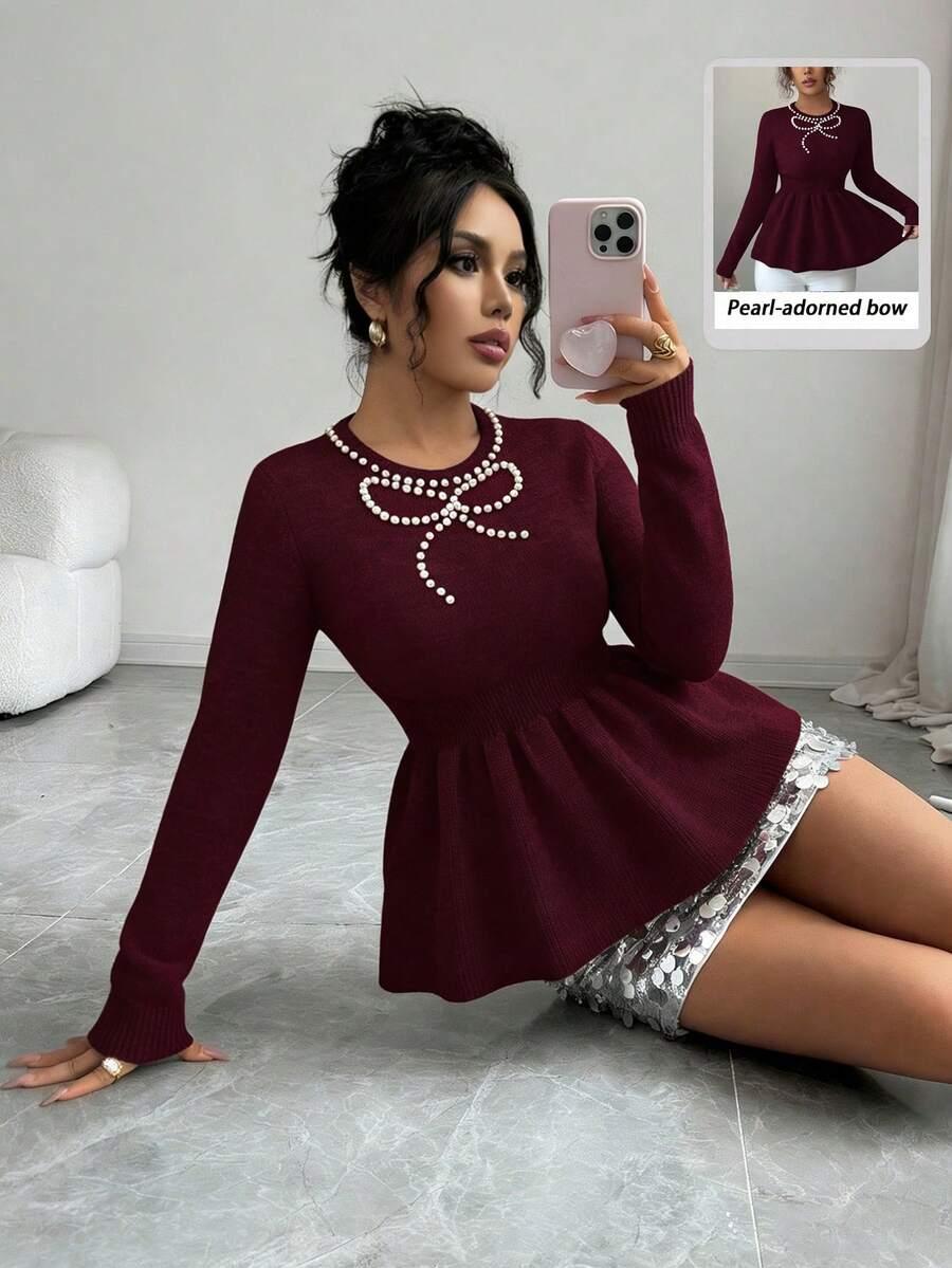 bordowy sweter zdobienie