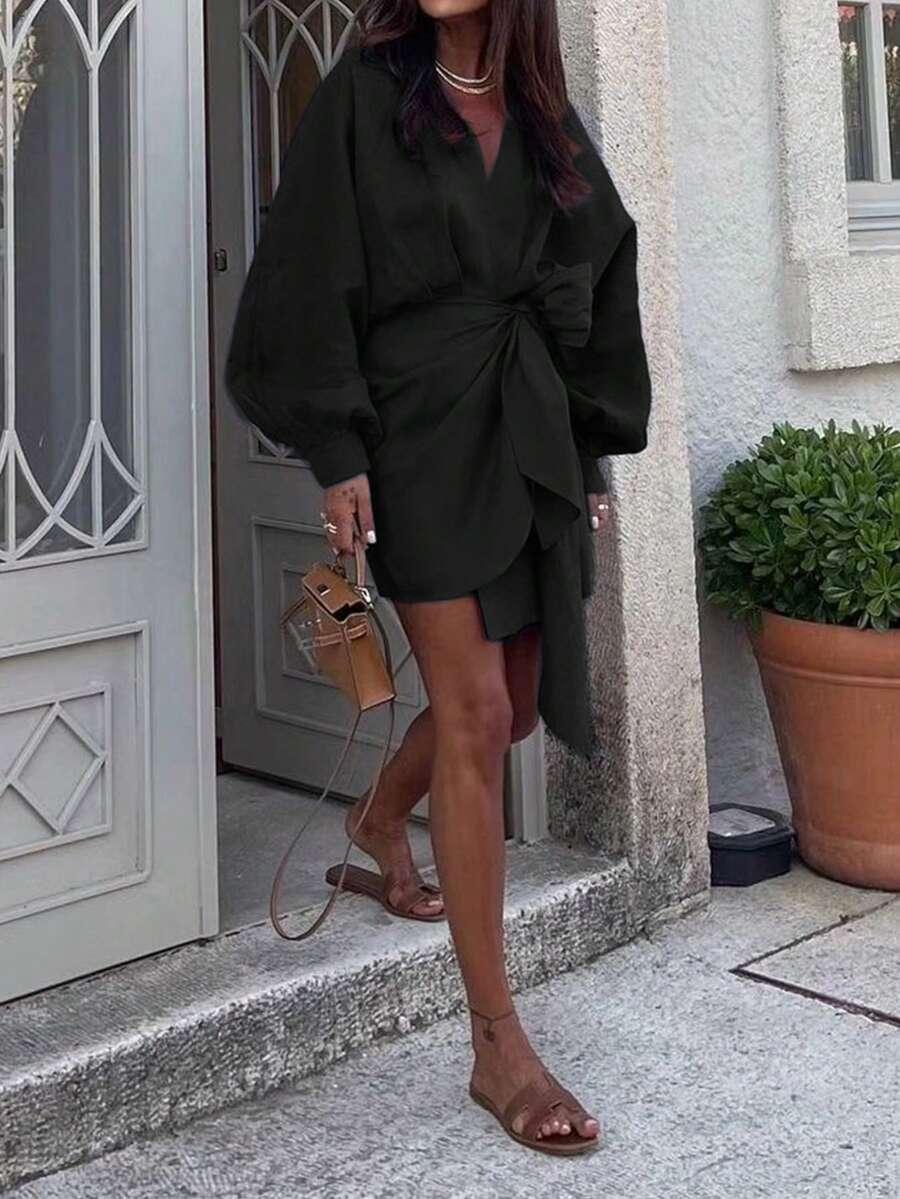 CZARNA MINI SUKIENKA
