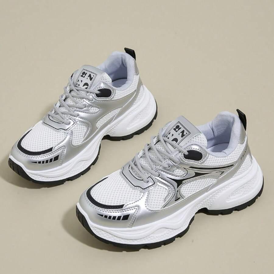 SZNUROWANE BUTY SPORTOWE