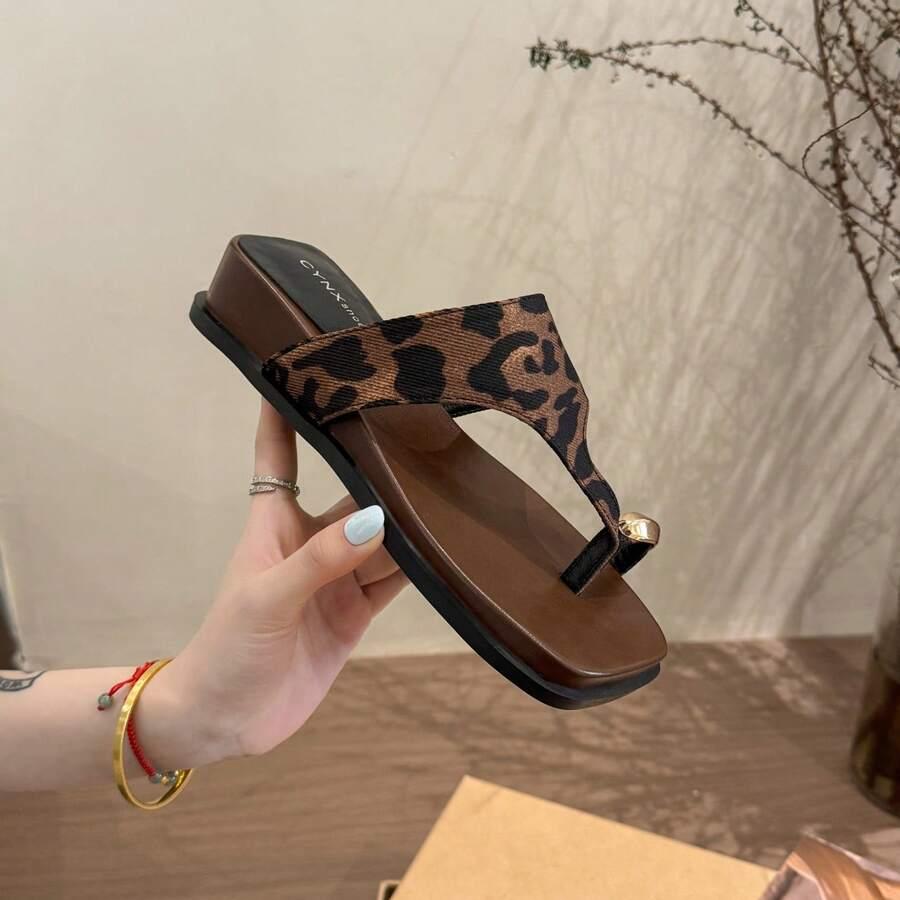 klapki japonki leopard print