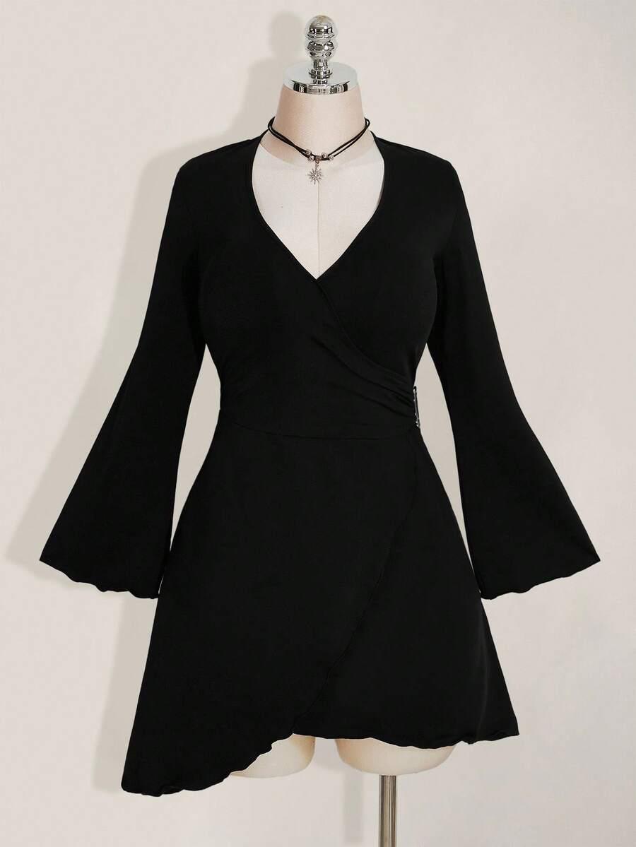 CZARNA MINI SUKIENKA V-NECK 