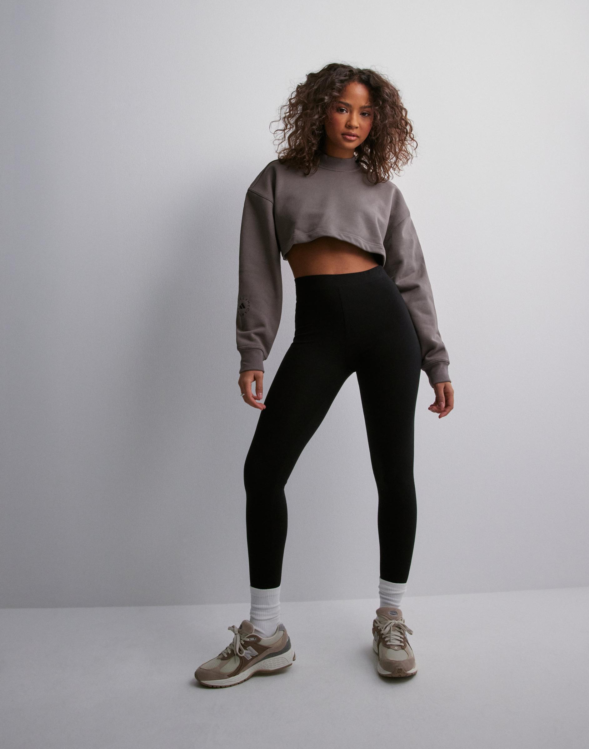 BLUZA SPORTOWA ODKRYTE PLECY IT8278