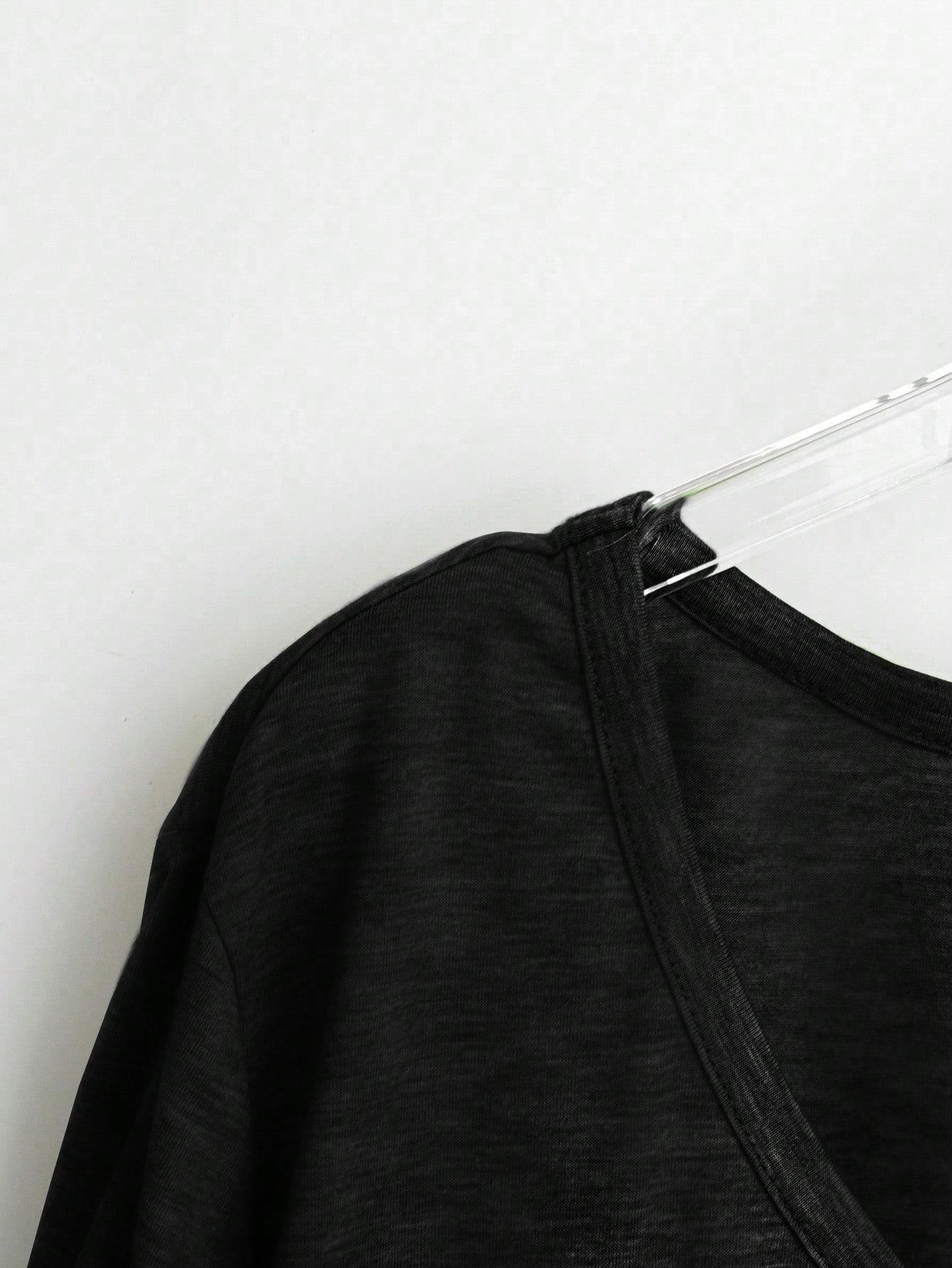 CZARNY T-SHIRT V-NECK
