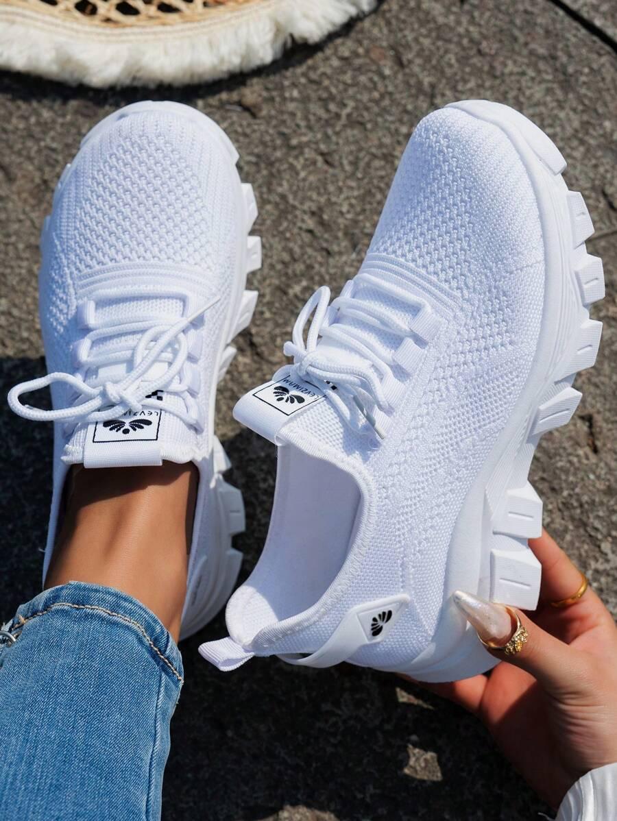 BIAŁE BUTY SZNUROWANE