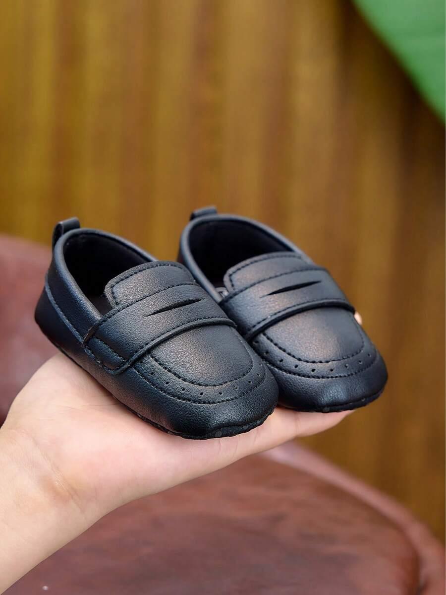 czarne mokasyny casual