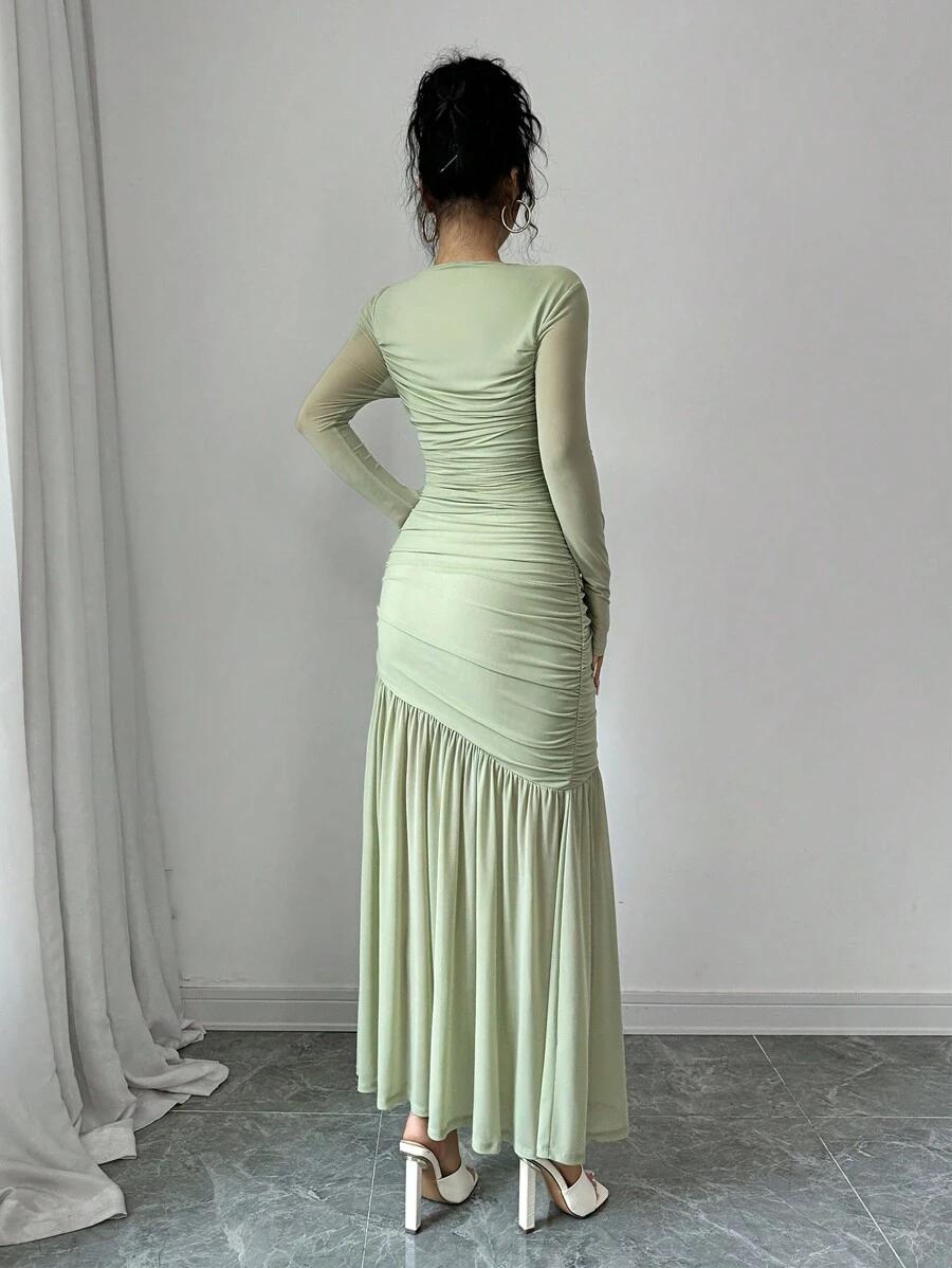 zielona sukienka maxi