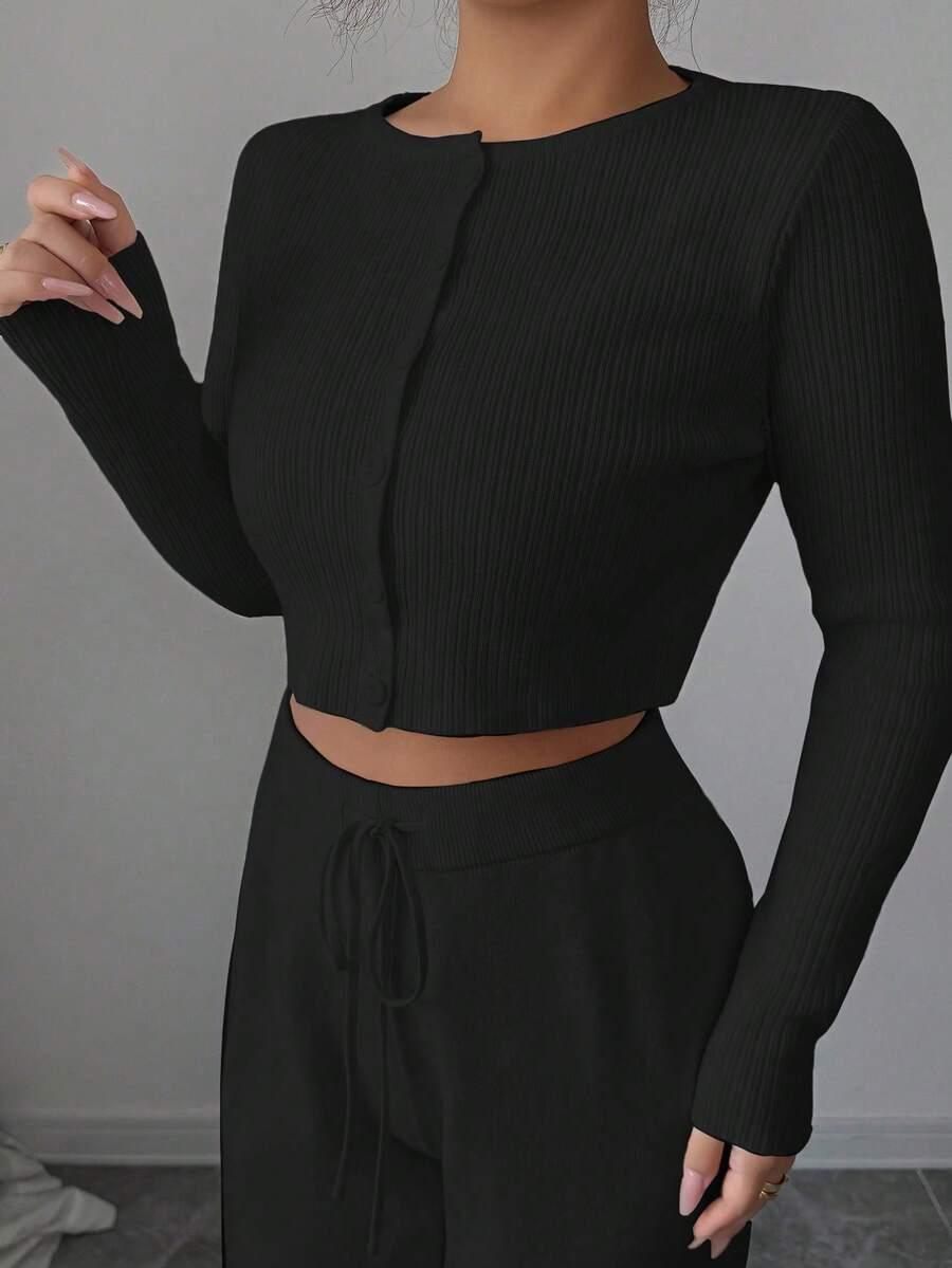 czarny dzianinowy sweter guziki 
