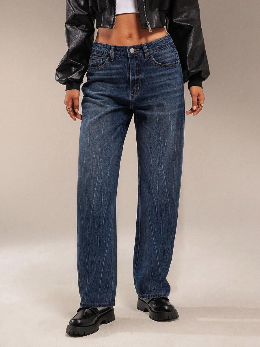 granatowe spodnie jeans 