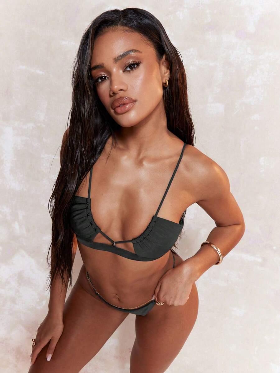 czarna góra od bikini