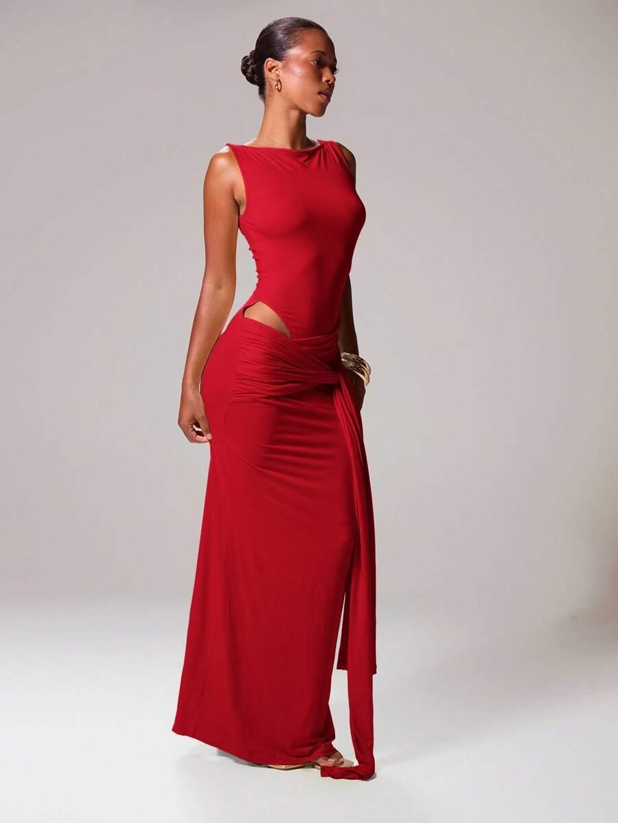 CZERWONA MAXI SUKIENKA