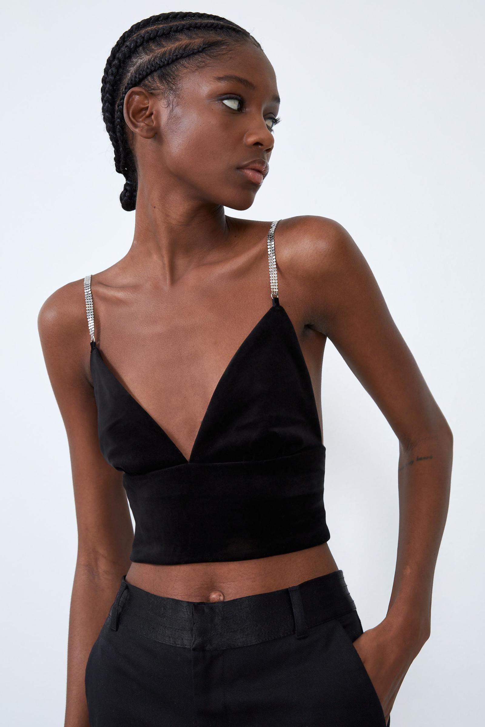 WELUROWY CROP TOP NA RAMIĄCZKACH