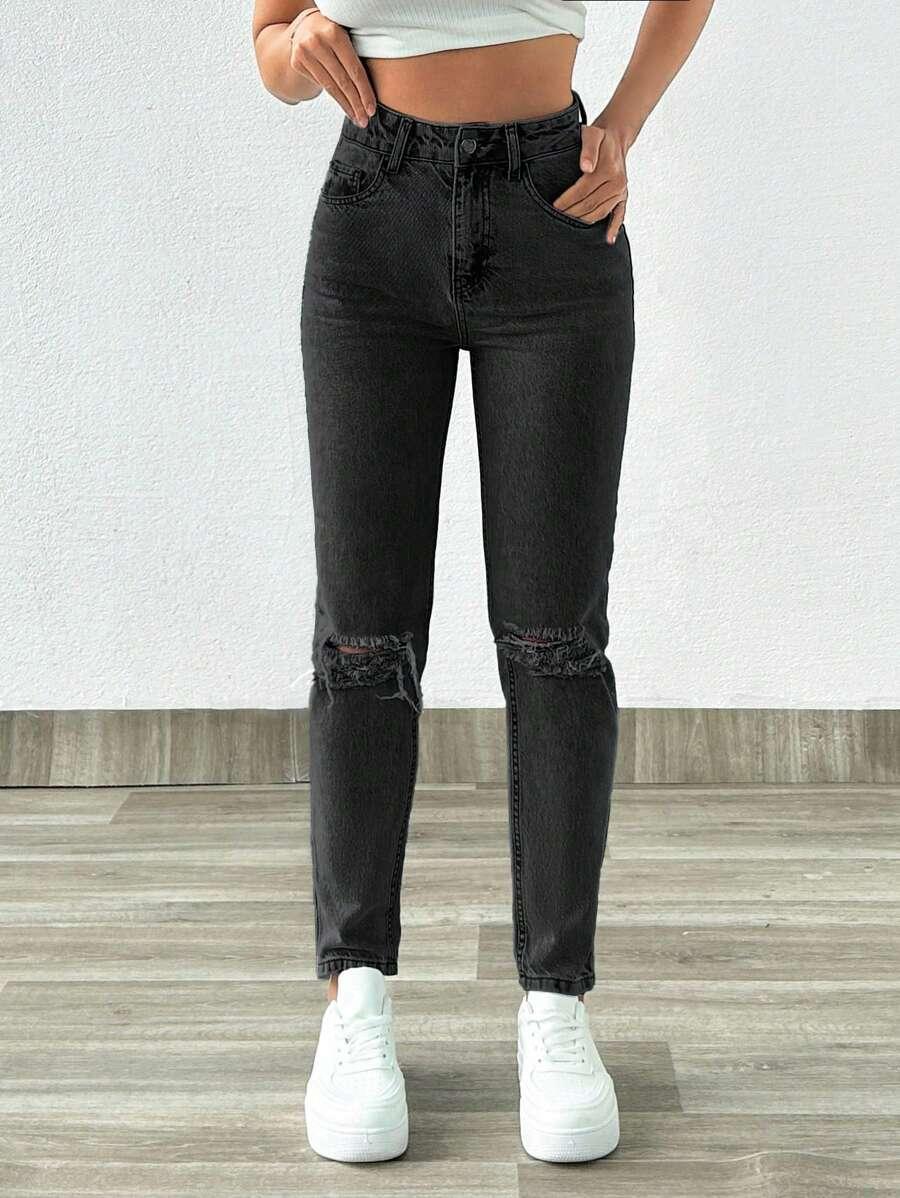 czarne spodnie mom jeans