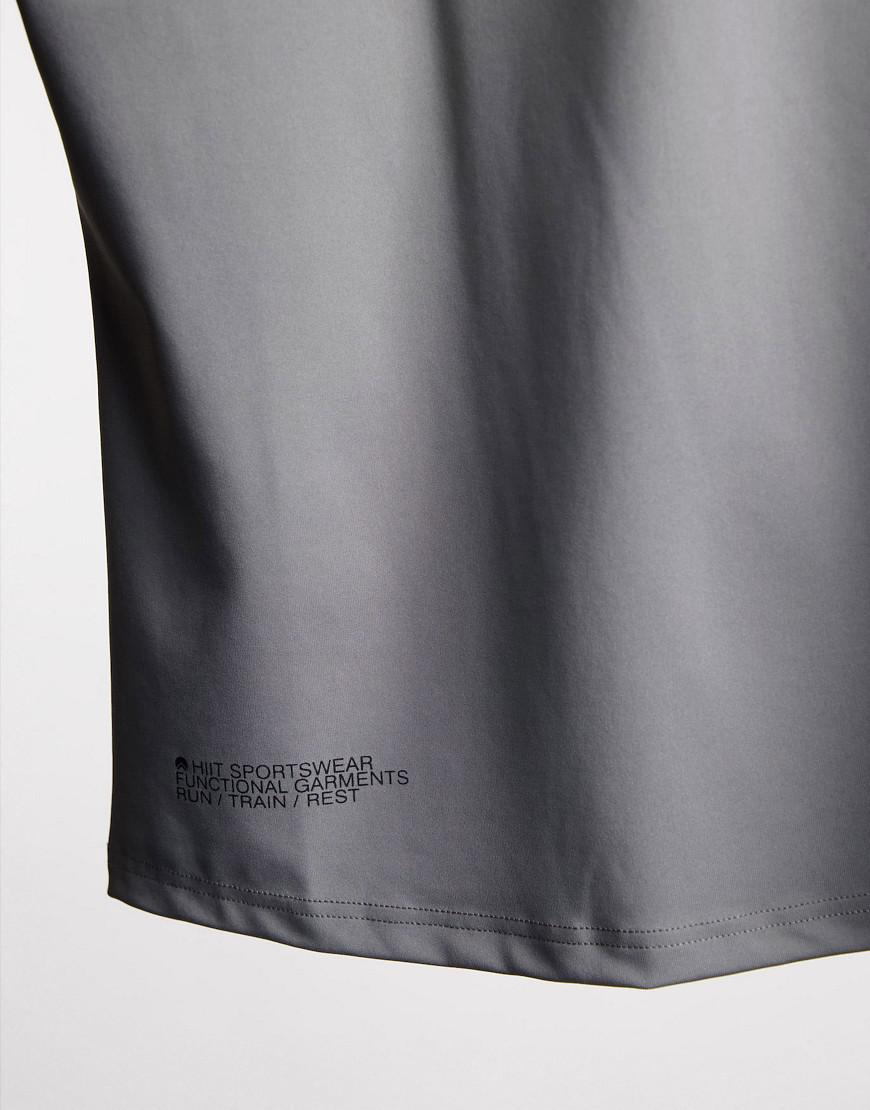 sportowy t-shirt okrągły dekolt