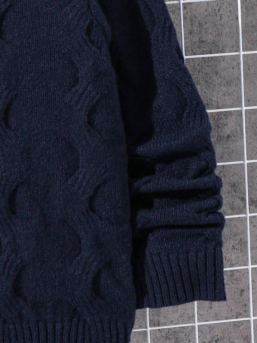 granatowy sweter golf