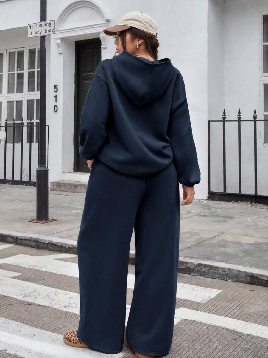 granatowy komplet dresowy bluza spodnie