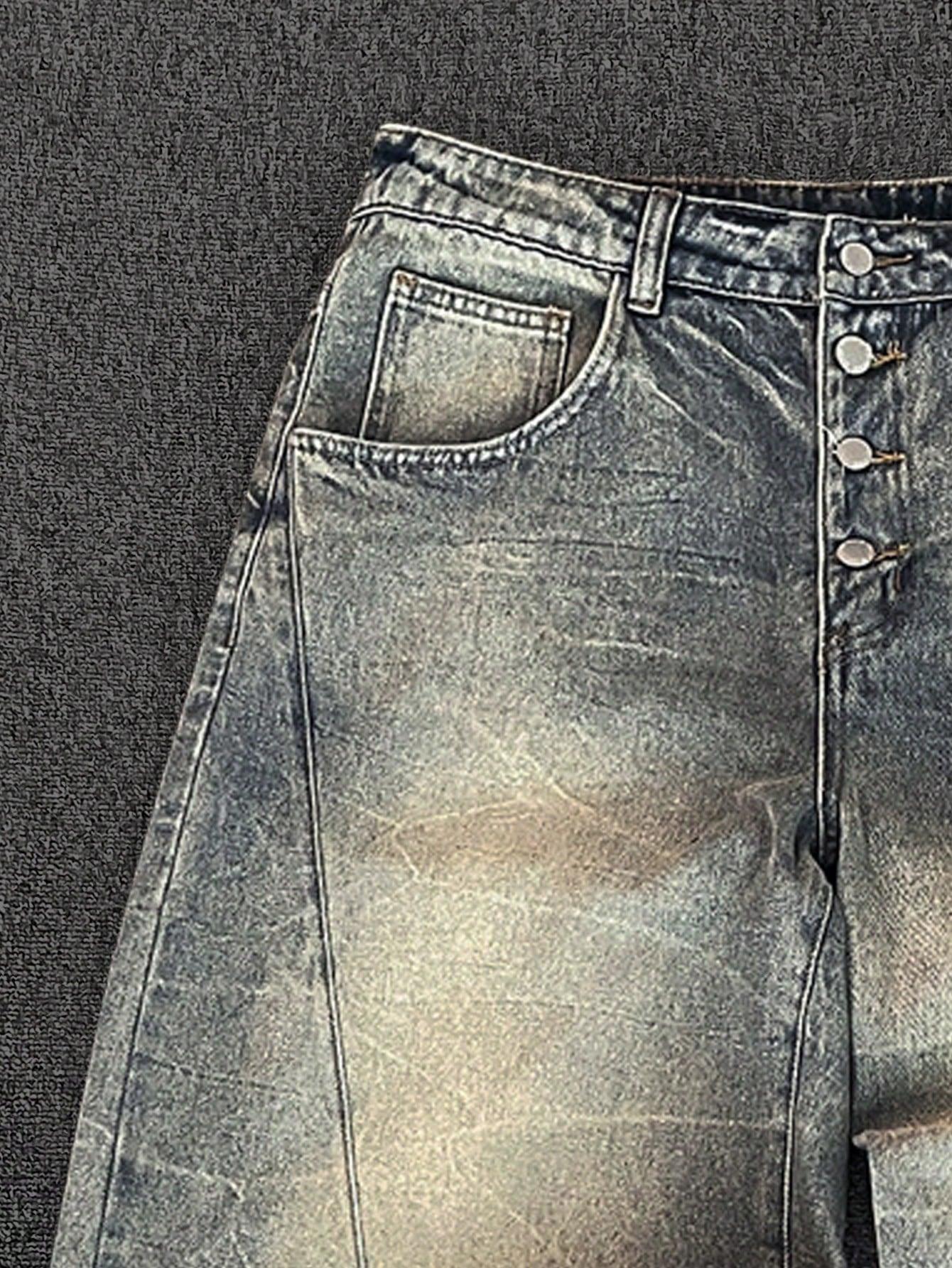 niebieskie spodnie jeans