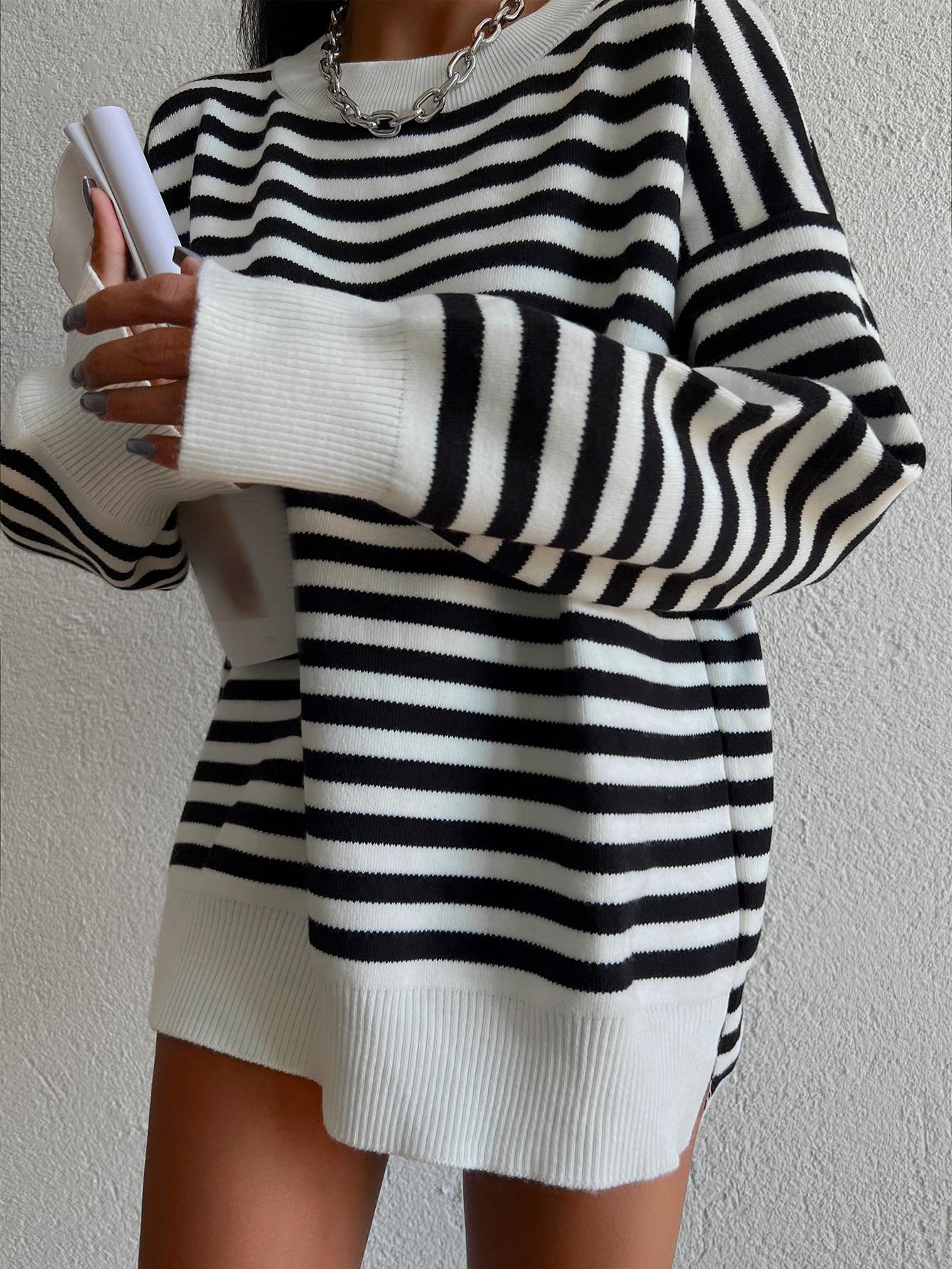 SWETER WZÓR PASKI 