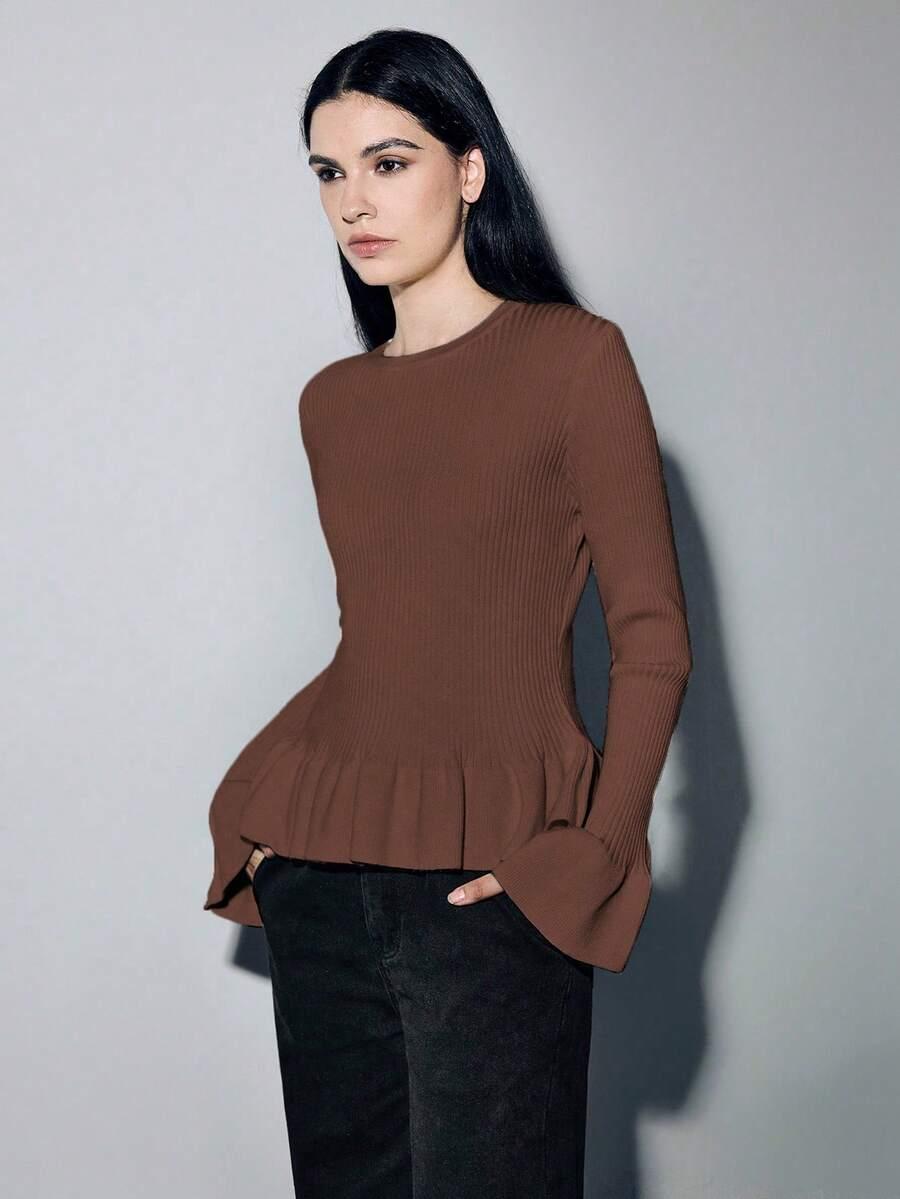 brązowy sweter długi rękaw