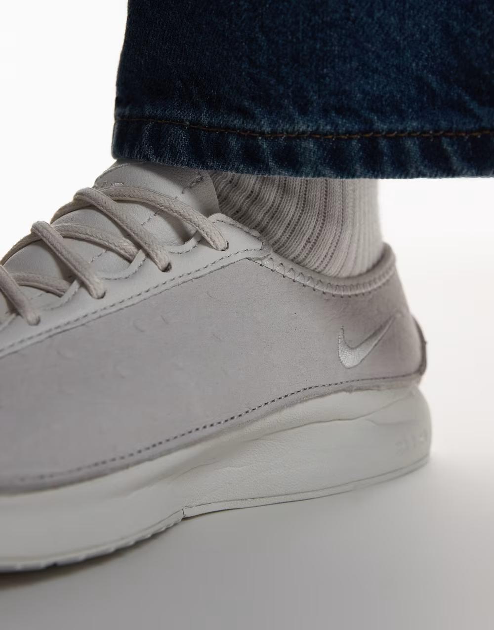 białe Buty sportowe Nike Air Superfly