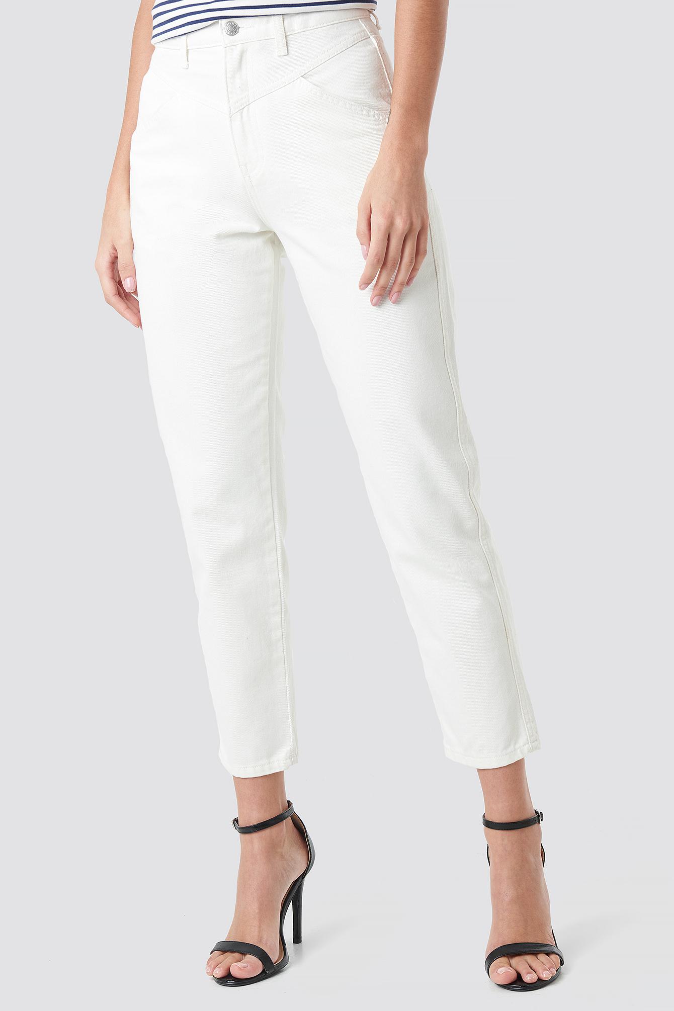 białe spodnie jeans 7/8