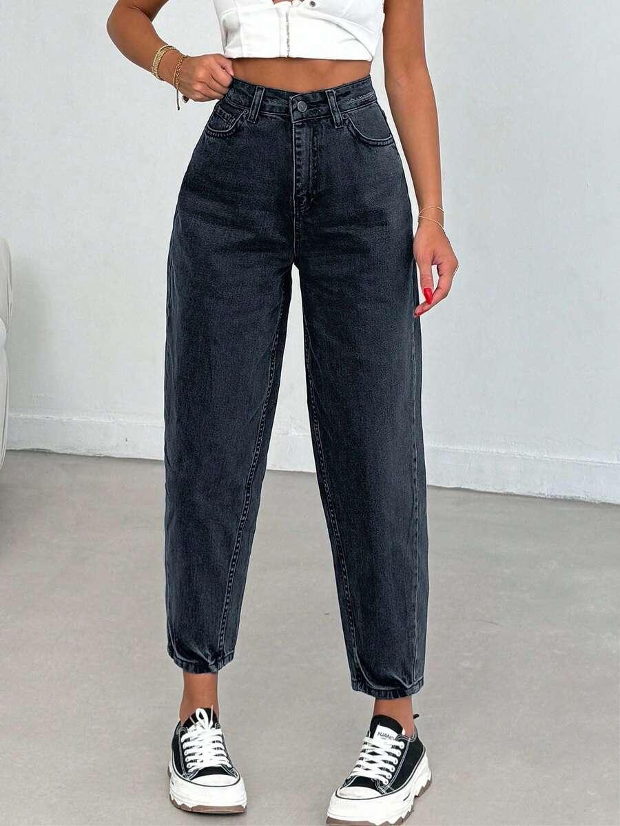 czarne spodnie jeans