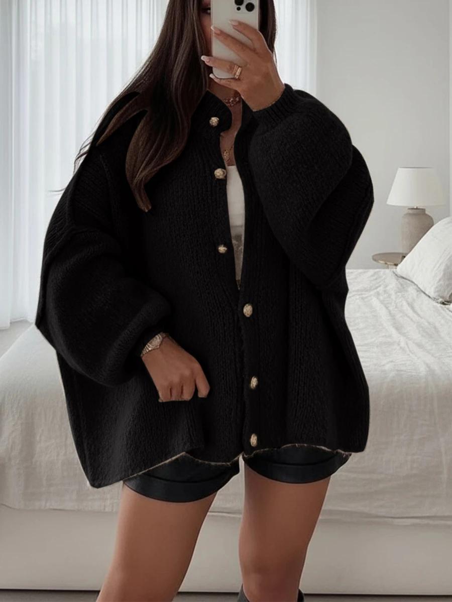 CZARNY SWETER OVERSIZE GUZIKI