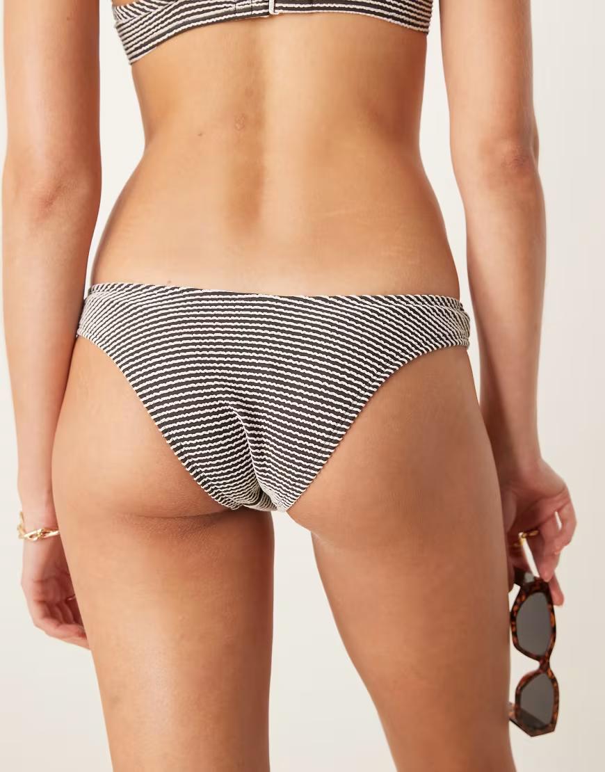 dół od bikini marszczenie 