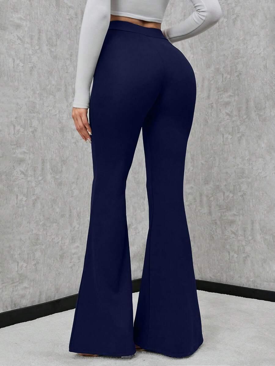 granatowe spodnie casual 