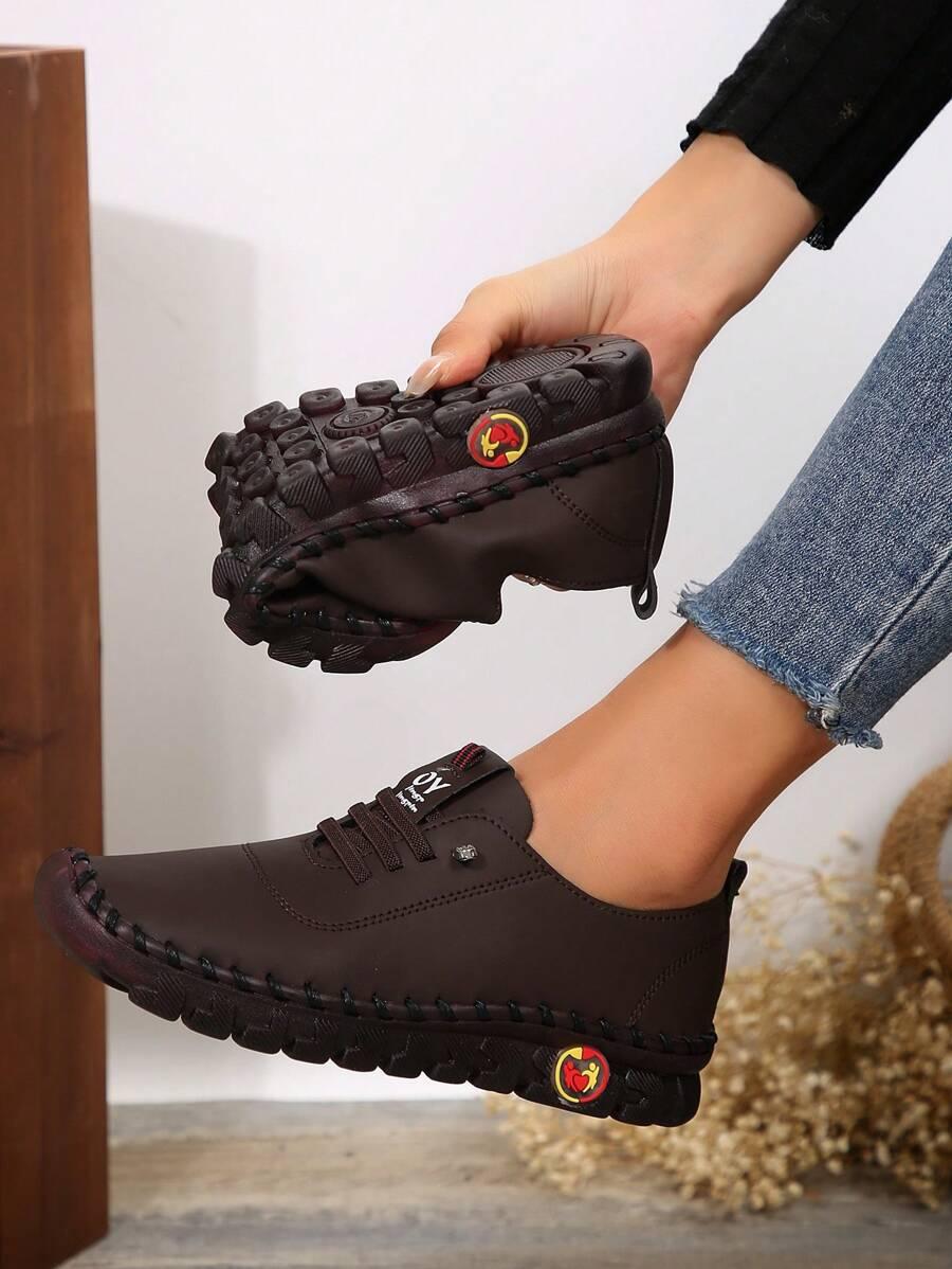 Brązowe płaskie buty