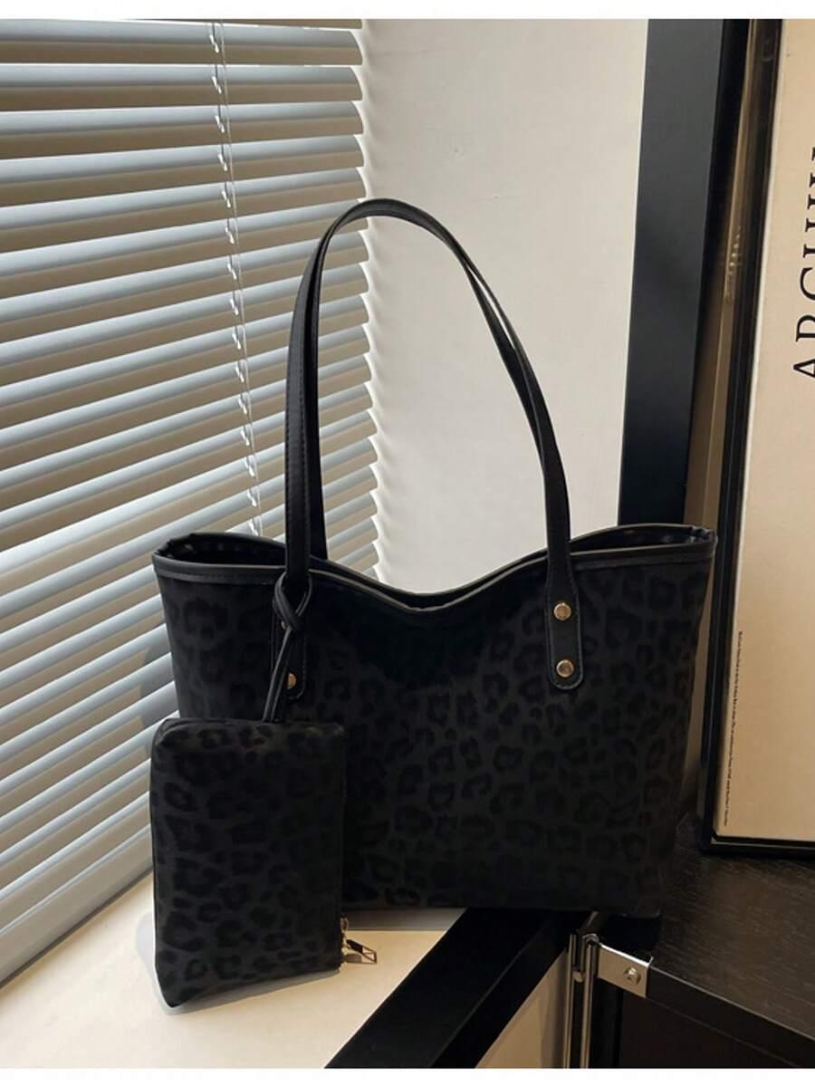 czarna torebka animal print