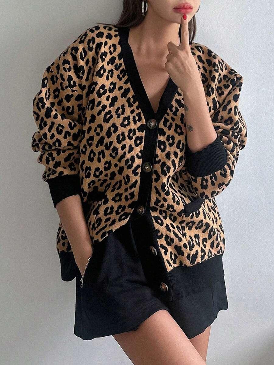 sweter kardigan animal print