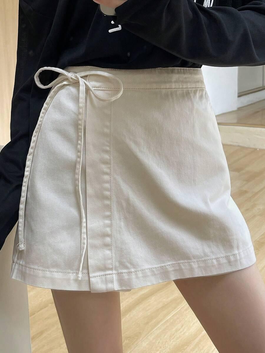 KREMOWE SPÓDNICO-SPODENKI JEANS