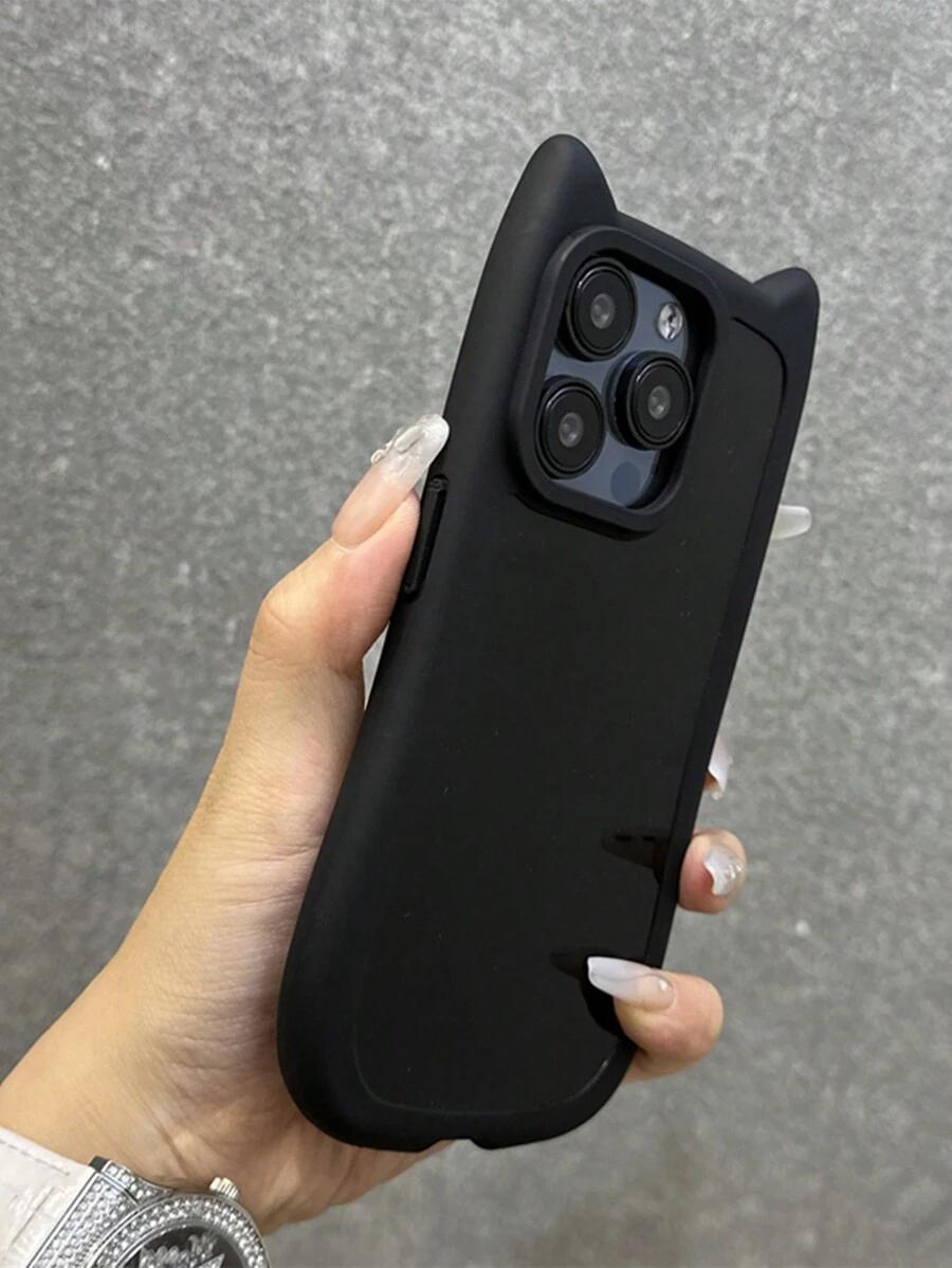 czarne etui iphone 15 pro
