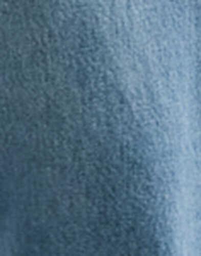 niebieskie proste spodnie jeans guziki kieszenie